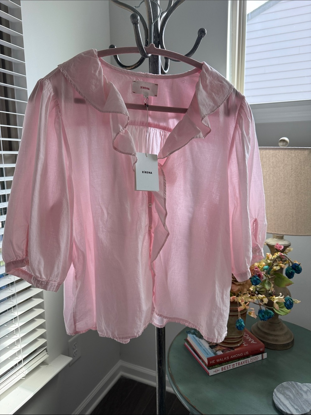 Xirena Caspian Top in Pink Dew